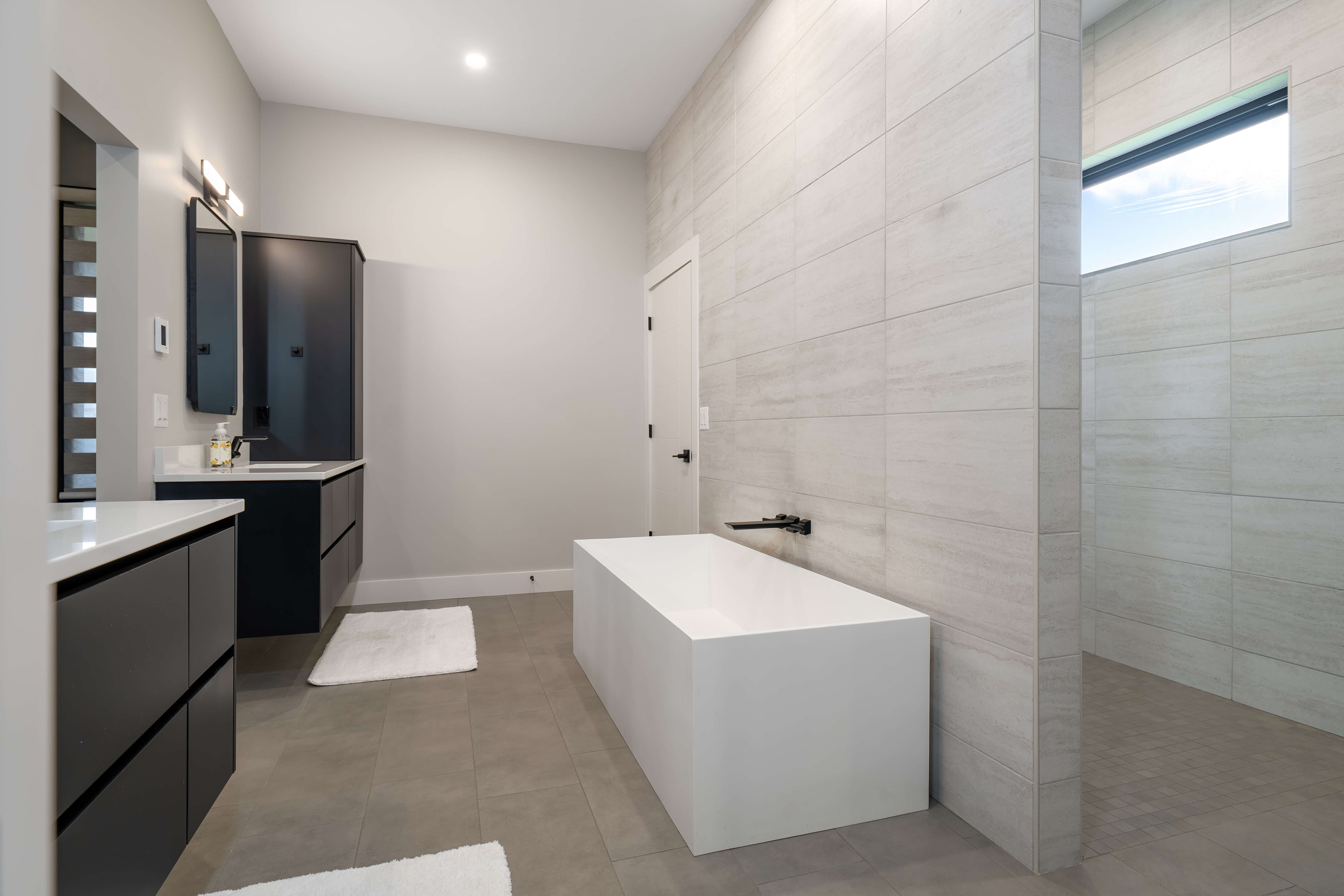 Larkspur Ln-Custom Home-15